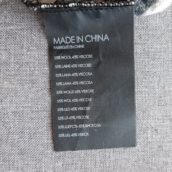 🌸Floral Lightweight Wool-Blend Turtleneck - Picture 9 of 9